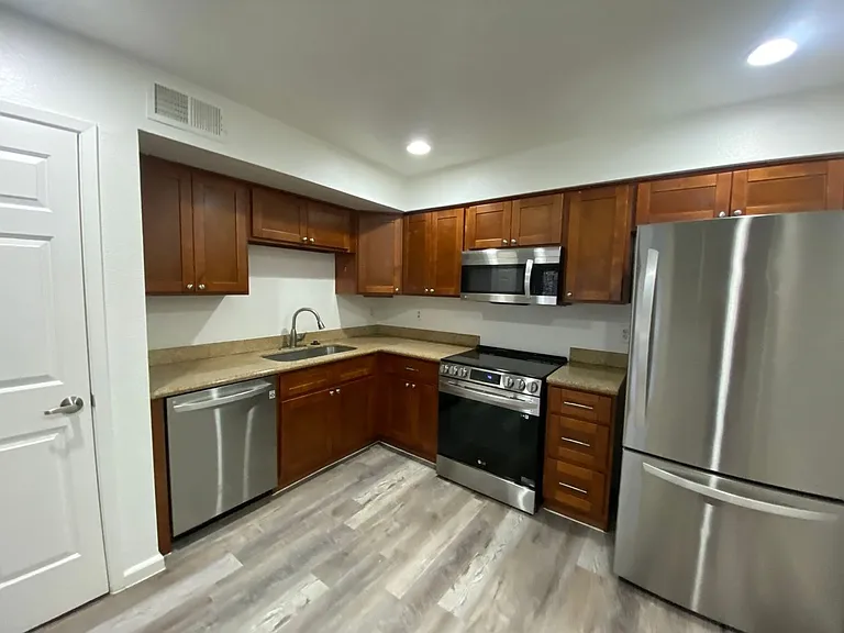 6229 E Greenway St — Photo 19