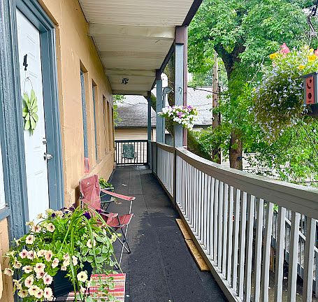 2nd image of 1912 W 65th St #5