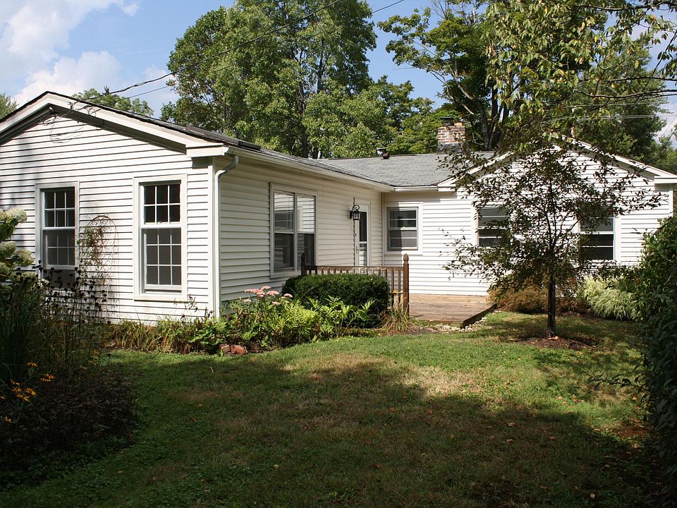2nd image of 81 Olive St