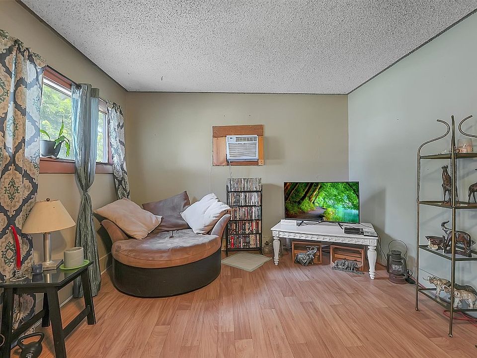 104 S Cedar Ave, Erick, OK 73645 MLS 1071560 Zillow