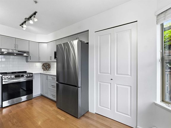 4th image of 19160 119th Ave #62