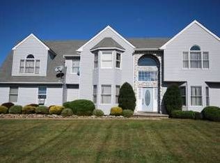188 Golf Club Rd, Sewell, NJ 08080