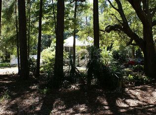 1018 Ridgeway Rd SE, Darien, GA 31305