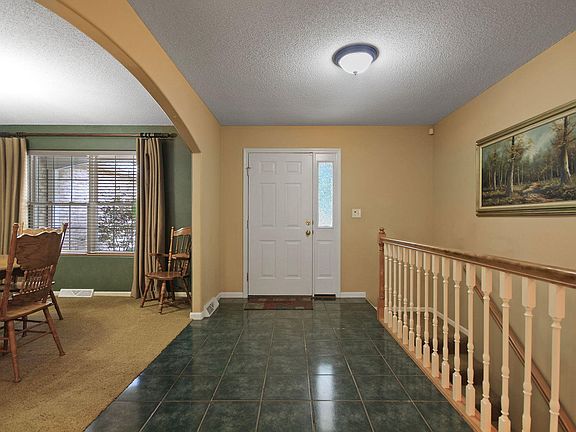 4th image of 3709 Woods Edge Rd