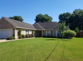 54 Homewood Ct, Millbrook, AL 36054