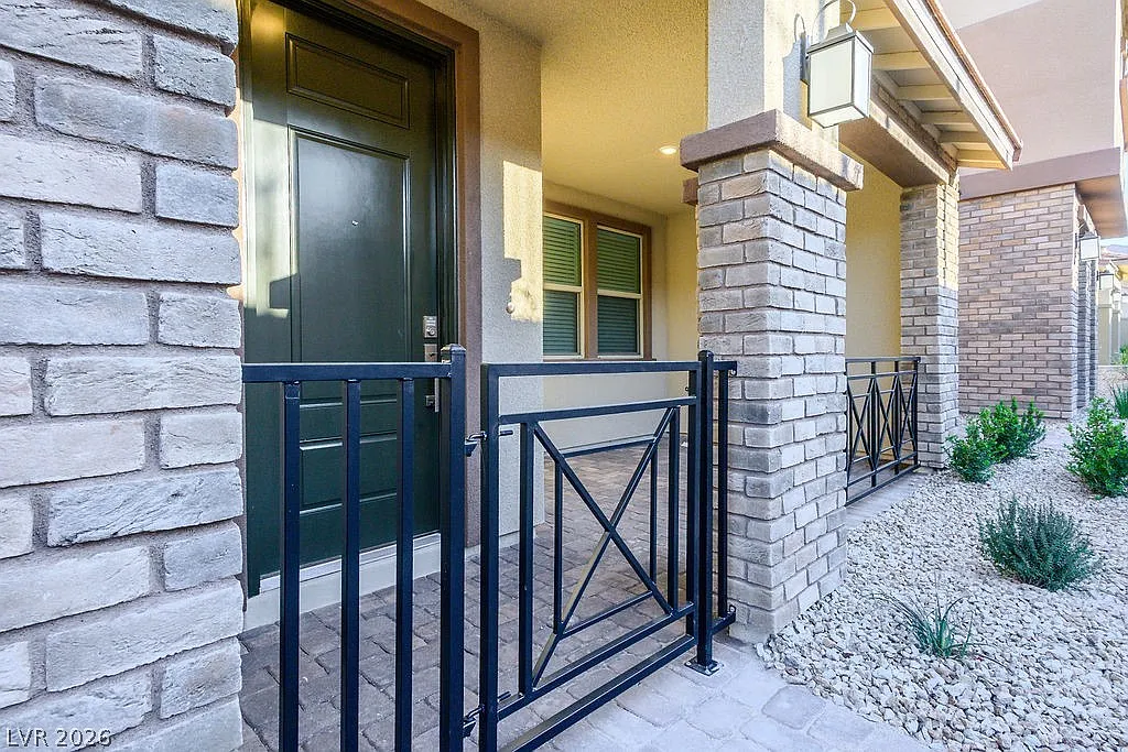 Building Photo - 115 Cinder Cone Ln