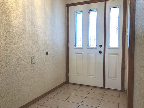 4th image of 448 Kristina Dr