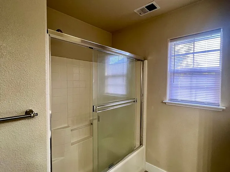 2749 Marlow Ct — Photo 15