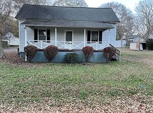135 James Cir, Central, SC 29630
