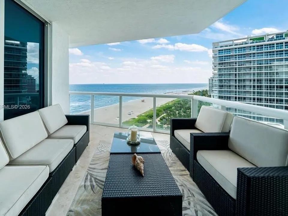 3801 Collins Ave #A1505