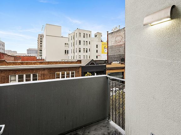 4th image of 1452 Bush St Unit 10