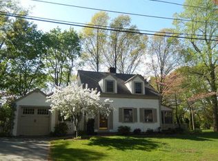 12 Eton Rd, Barrington, RI 02806