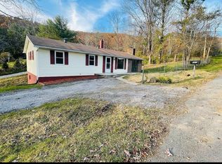 341 Wright Mountain Dr, Bland, VA 24315