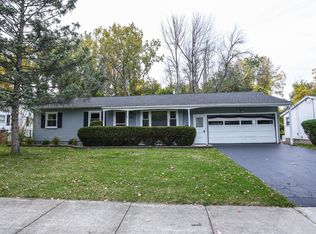 390 Lake Shore Boulevard Ext, Rochester, NY 14617