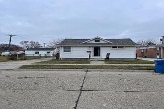 1st image of 11011 Cadillac Ave