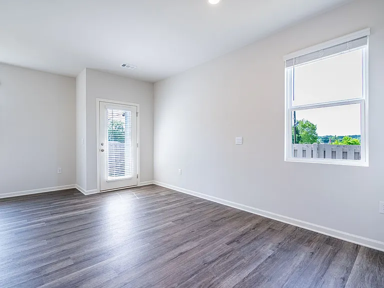 1005 N 2nd Ave NW #1 — Photo 12