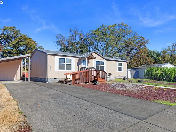 249 Trout Loop, Roseburg, OR 97471