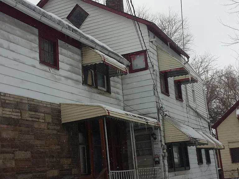 3034 Walton Ave #UPPER — Photo 2
