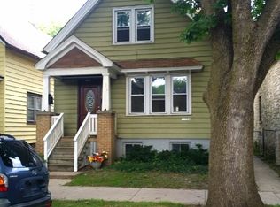 1122 S 18th St #A, Milwaukee, WI 53204