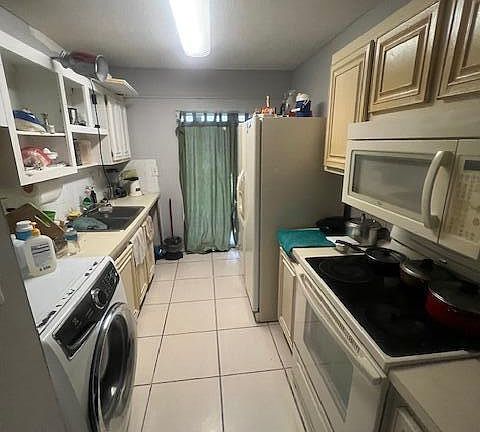 3rd image of 2700 Riverside Drive #103