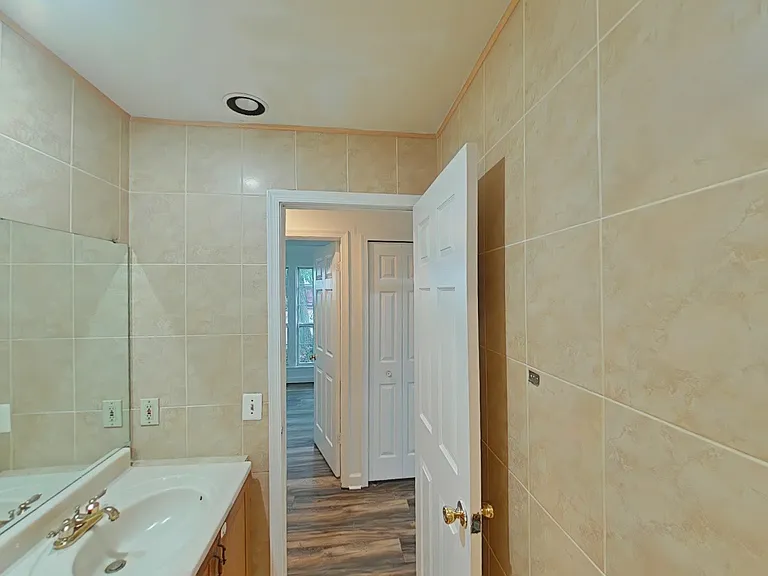 47 Dogwood St #1 — Photo 14