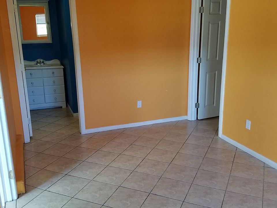 19549 Casmalia St, Rialto, CA 92377 Zillow