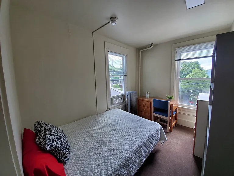 214 Dryden Rd — Photo 36