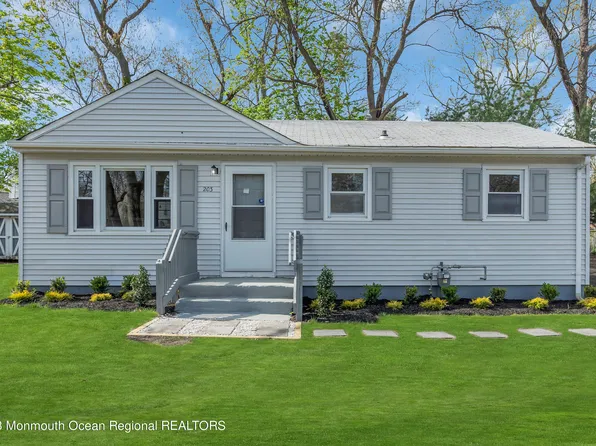 203 Sunset Lane, Howell, NJ 07731