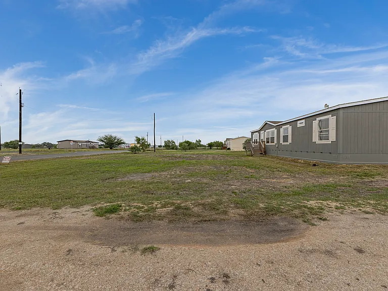 240 Private Road 4653 — Photo 25