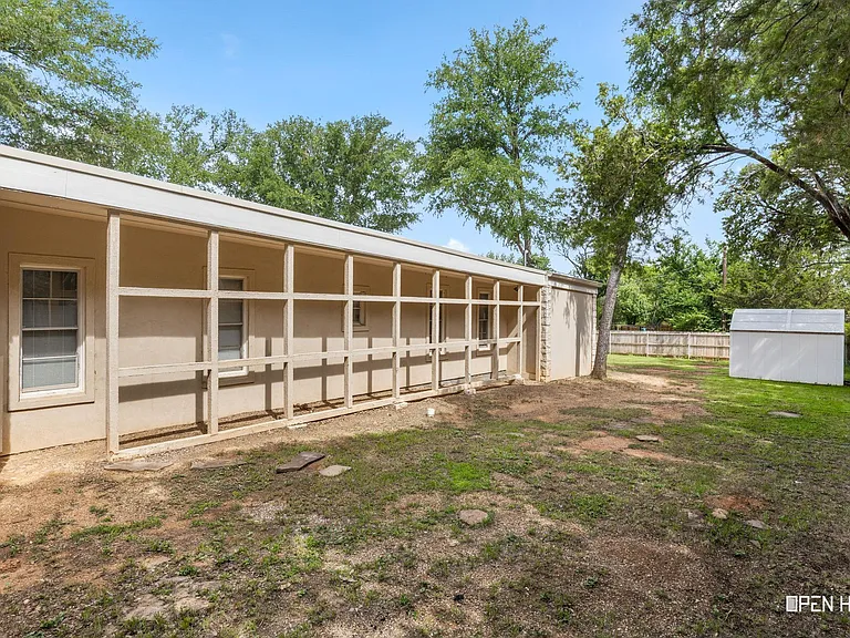 2904 Sturdevandt Pl — Photo 31