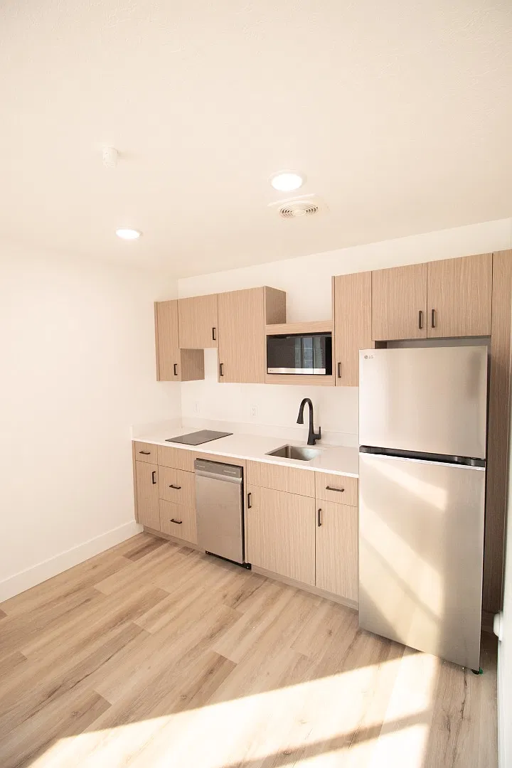 250 Fredregill Rd - Building 1 Unit 103 — Photo 1