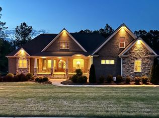 435 Balmoral St, Clayton, NC 27520