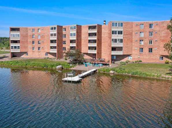 329 Geneva Ave N APT 204, Oakdale, MN 55128