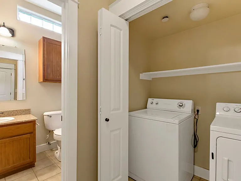 508 Elmwood Pl #A — Photo 7