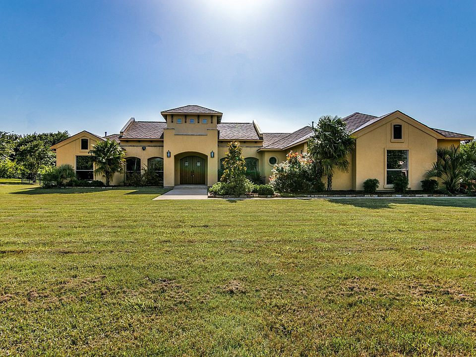 1st image of 2703 Whispering Oaks