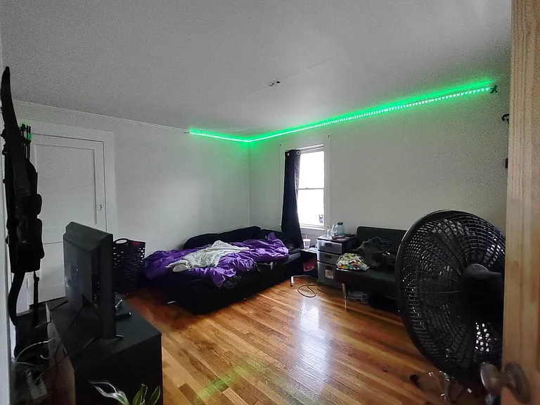 16 Kilby St — Photo 4