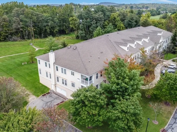 7002 Brookfield Glen Dr #02, White Twp., NJ 07823