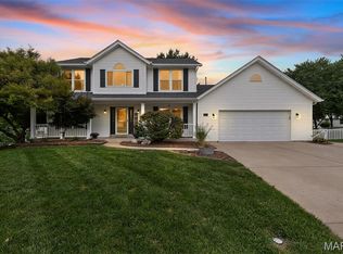 1704 Michaelwood Ct, Saint Charles, MO 63303