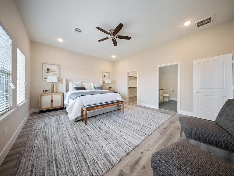 2015 Olivos St — Photo 16