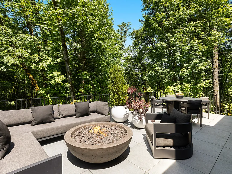 432 NW Royal Blvd — Photo 13
