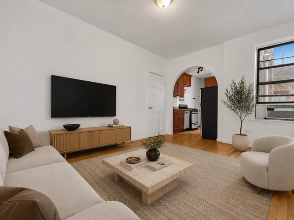 190 S 8th St APT 41, Brooklyn, NY 11211