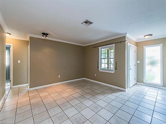 3rd image of 10901 Childers St