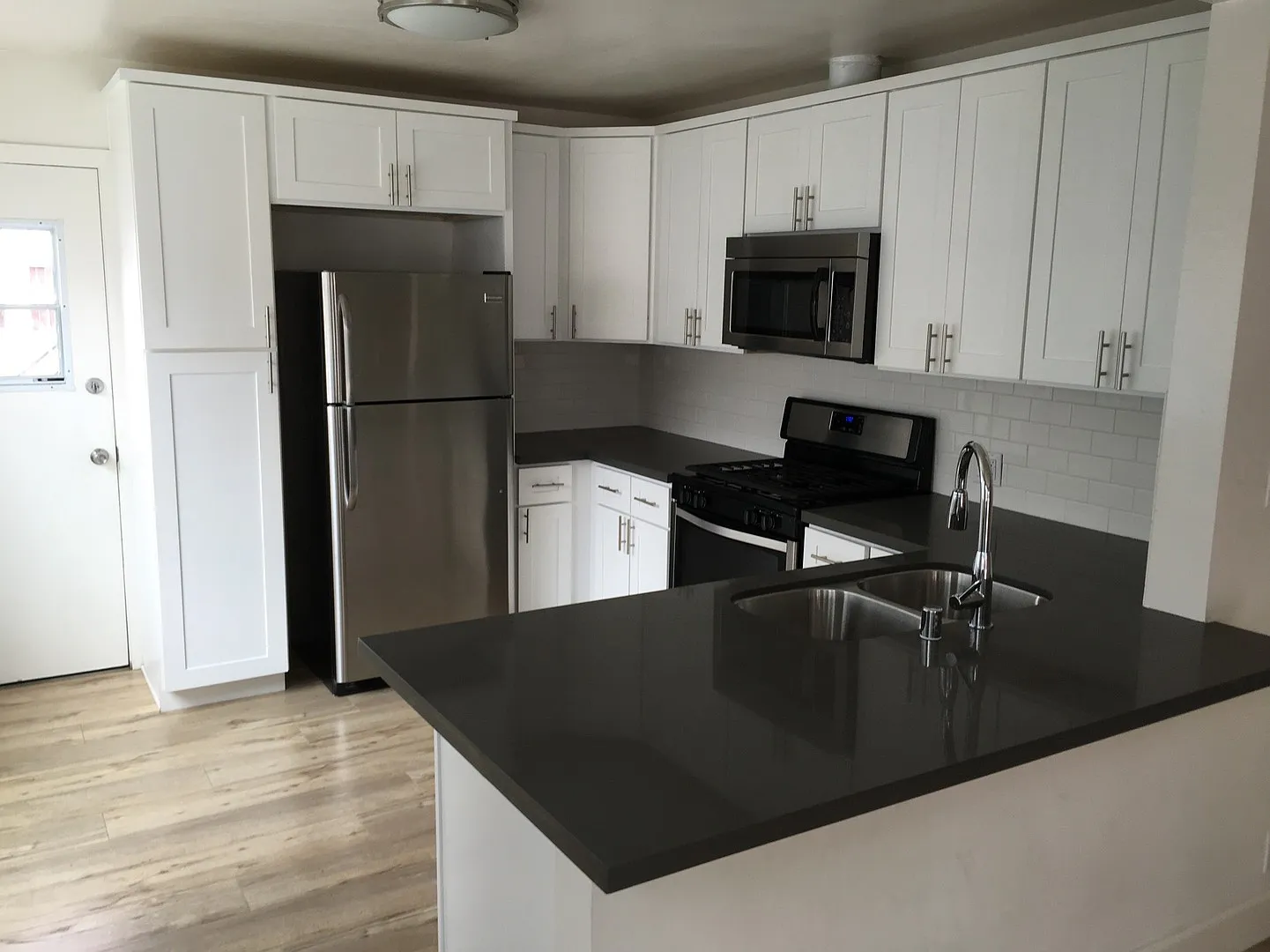 525 Indiana St — Photo 1