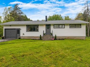 7023 Fremont Rd, East Syracuse, NY 13057