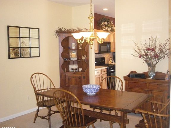 3rd image of 62 Tannery Hill Dr