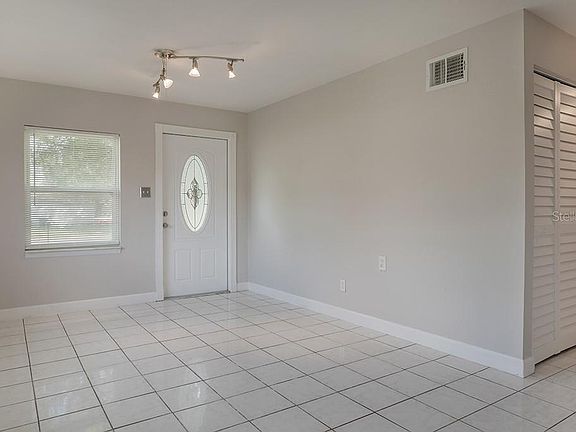 3rd image of 2903 E Linebaugh Ave