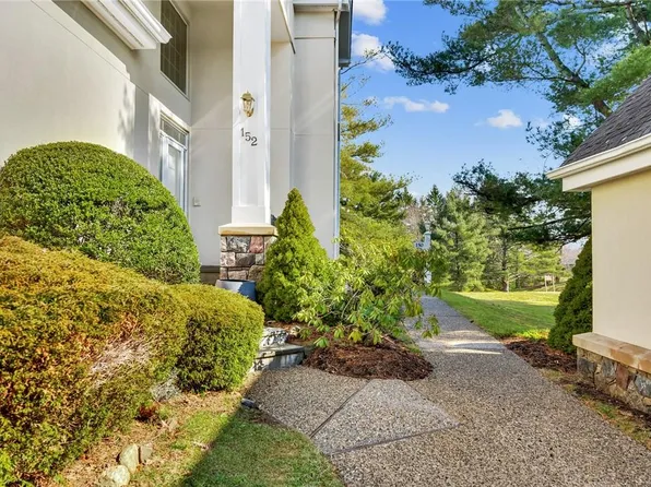 152 Doral Greens Drive W, Rye Brook, NY 10573