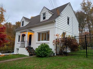 6 Oak Dr, Katonah, NY 10536