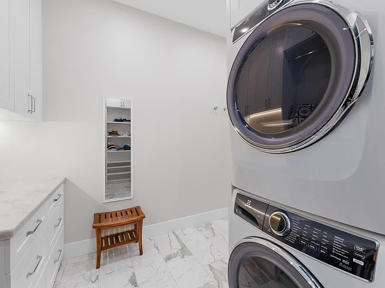 12618 Mallet Cir — Photo 32