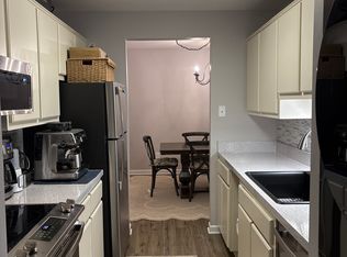 5200 S Tuckaway Blvd #250C, Milwaukee, WI 53221